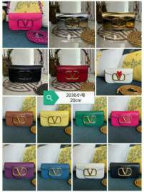 Picture of Valentino Handbags _SKUfw136585382fw